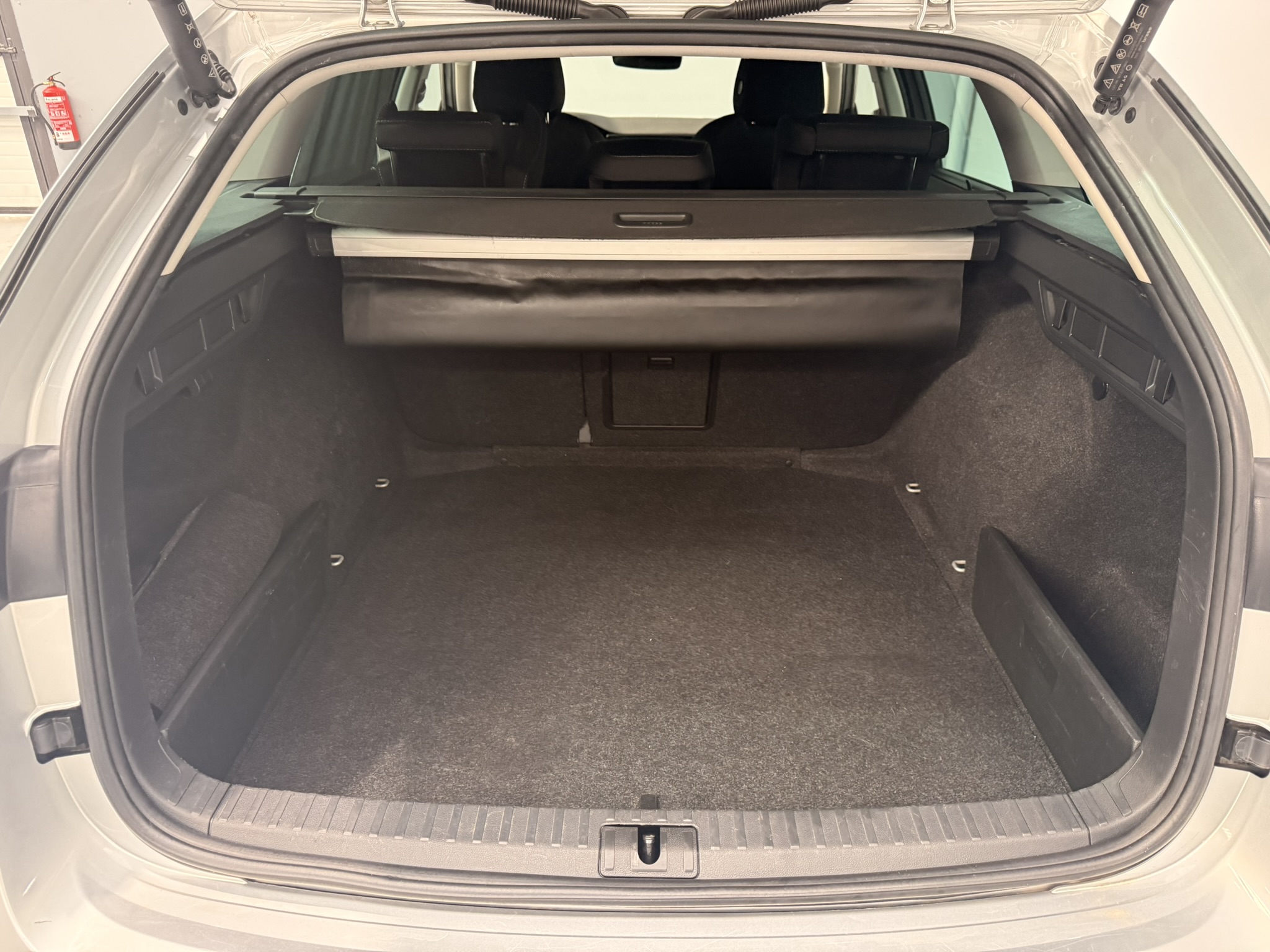 SkodaOctavia150DSGGris (30)