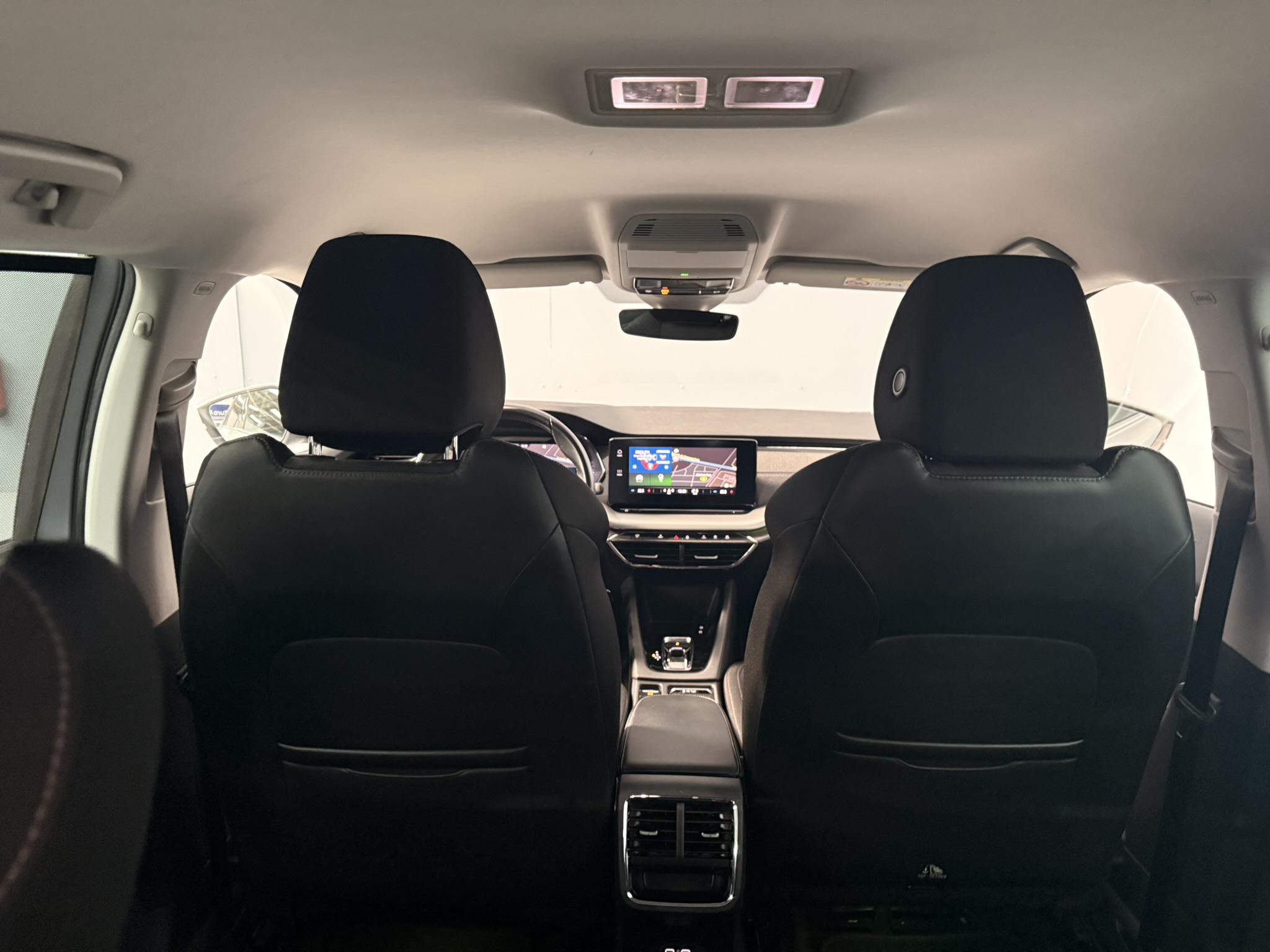 SkodaOctavia150DSGGris (47)